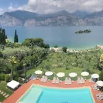 Roma Ξενοδοχείο με διαμερίσματα Μαλτσεζίνε